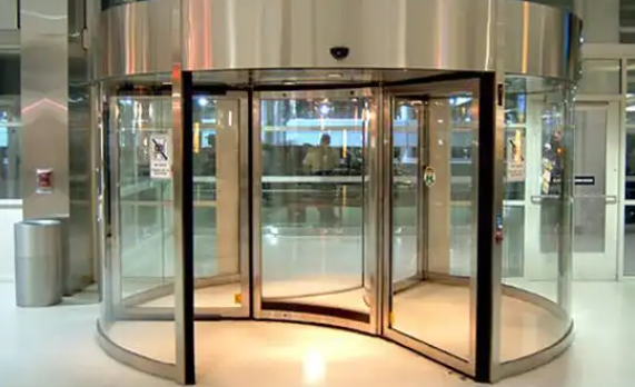 旋转门门扉对整体的结构影响