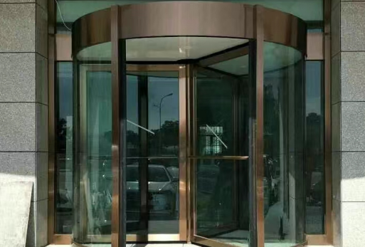 甘肃旋转门如何与周边环境搭配？